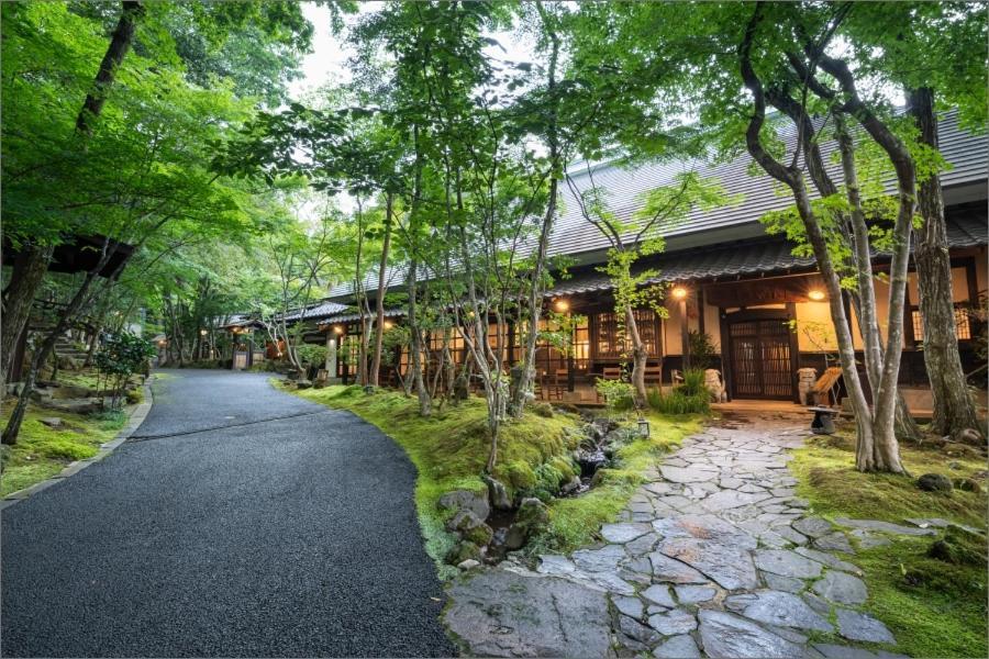 Nihon-No-Ashitaba Hotel Yufu Exterior foto